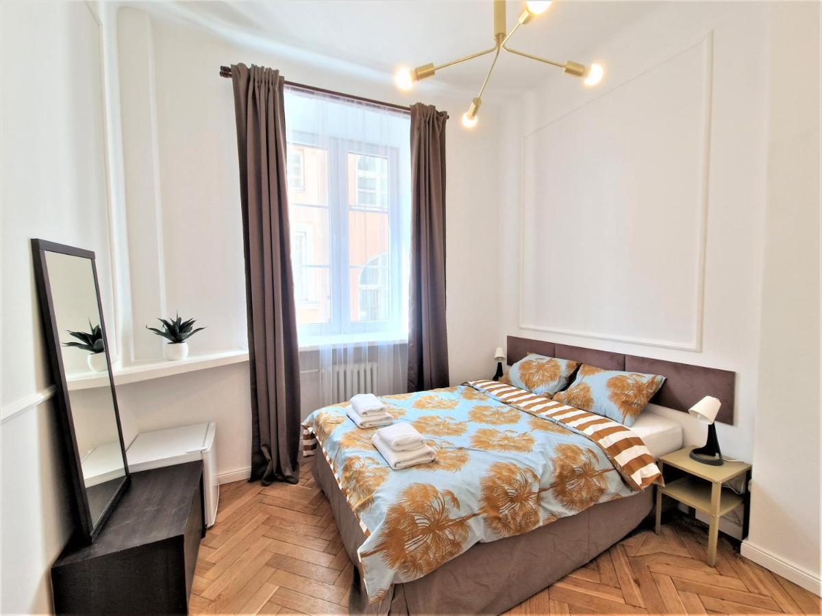J&W Apartments Swietojanska Rooms Warsaw Exterior photo